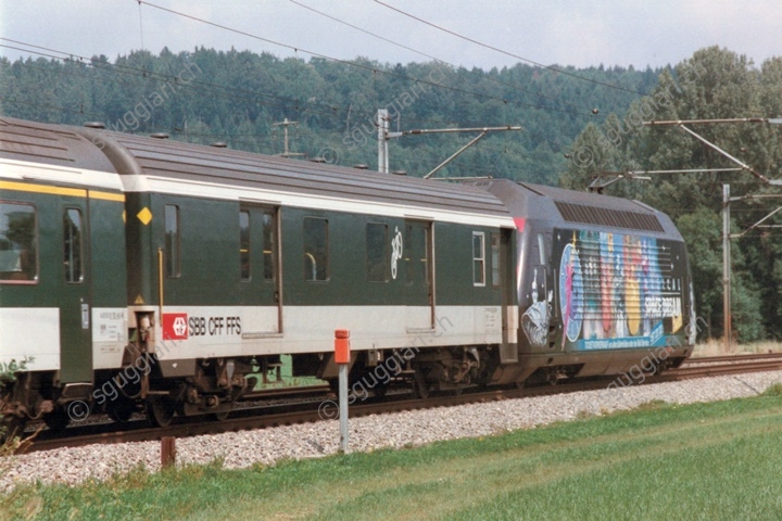SBB Re 460 033-4 'Space dream' e Gepckwagen MC 76 (ex SNCF)