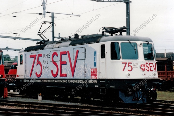 FFS Re 4/4 II 11238 'SEV'