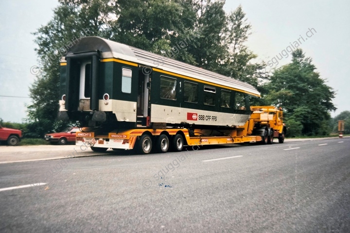 FFS  EW IV A 50 85 10-73 054-4 e B 50 85 21-73 121-8 - Incidente di Osogna