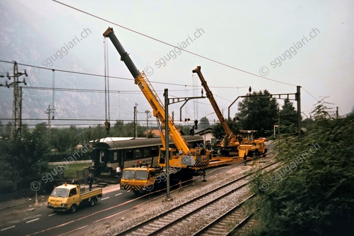 FFS  EW IV A 50 85 10-73 054-4 e B 50 85 21-73 121-8 - Incidente di Osogna