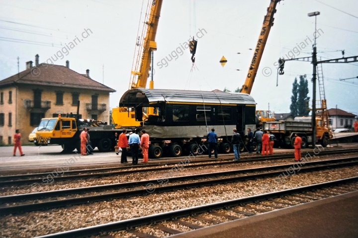 FFS  EW IV A 50 85 10-73 054-4 e B 50 85 21-73 121-8 - Incidente di Osogna