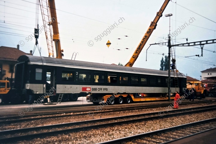 FFS  EW IV A 50 85 10-73 054-4 e B 50 85 21-73 121-8 - Incidente di Osogna