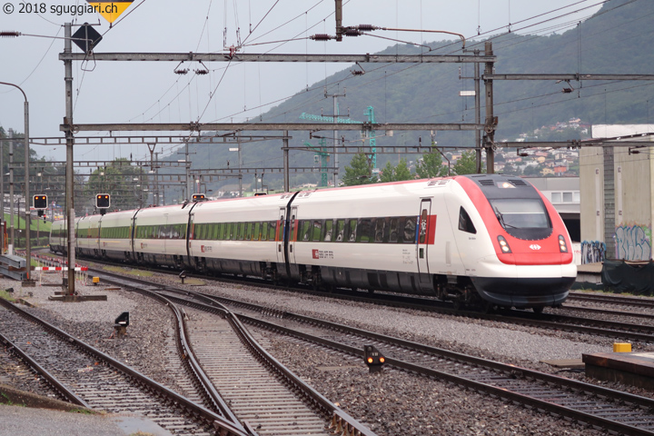 FFS RABDe 500 004-7 (ICN)