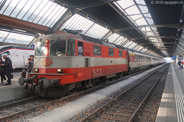 FFS Re 4/4 II 11109 'Swiss Express'