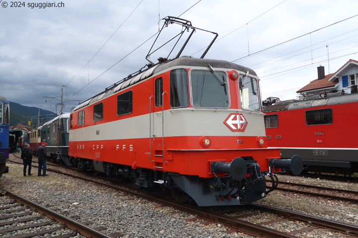 SBB Re 4/4 II 11141 'Swiss Express' (DSF)