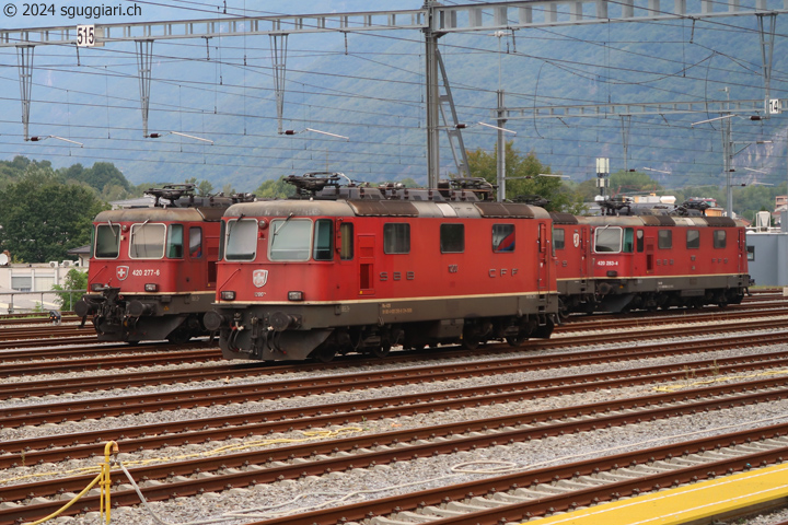 SBB Re 4/4 II 11200 e Re 420 277-6