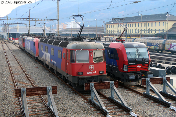 FFS Re 620 034-9 'Aarburg - Oftringen' e BR 193 067