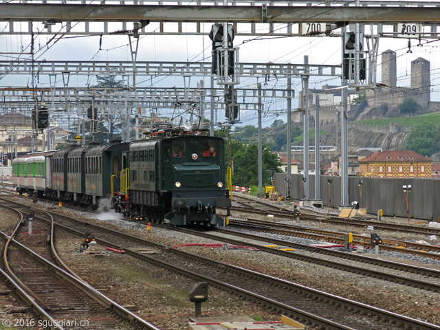 FFS Ae 4/7 10987 (Swisstrain / Verbano Express) e E 3/3 8501 (Club San Gottardo)